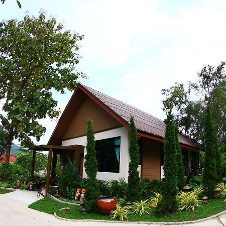 Silver Garden Resort Suan Phueng Luaran gambar